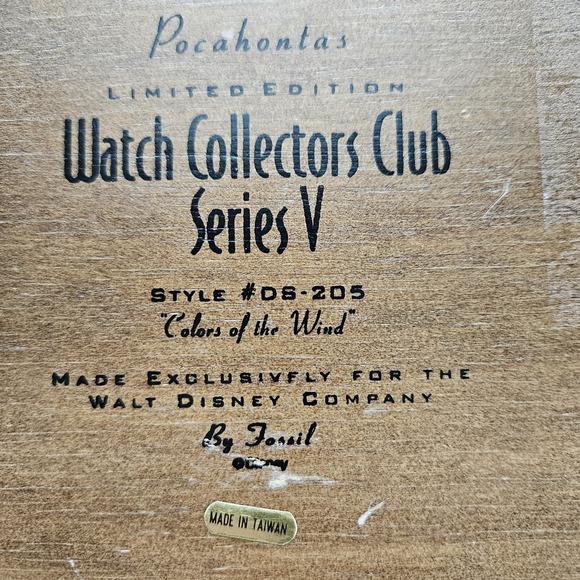 Disney Pocahontas Music Box Plays Colors Of The Wind Works Watch Not Included - Picture 6 of 9